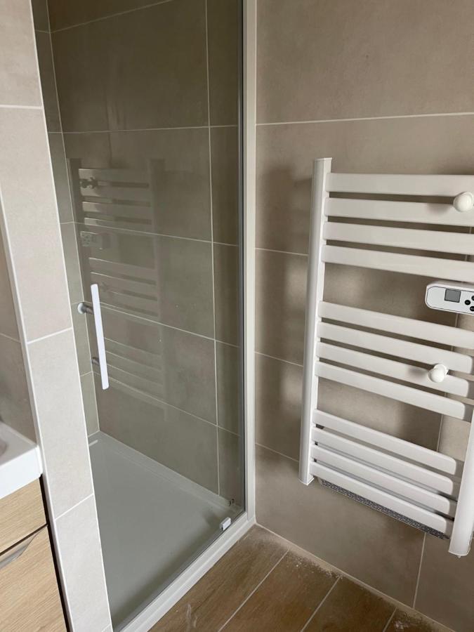 La Parenthese Balneo T2 Cosy De 40M² Avec Terrasse Διαμέρισμα Ternay  Εξωτερικό φωτογραφία