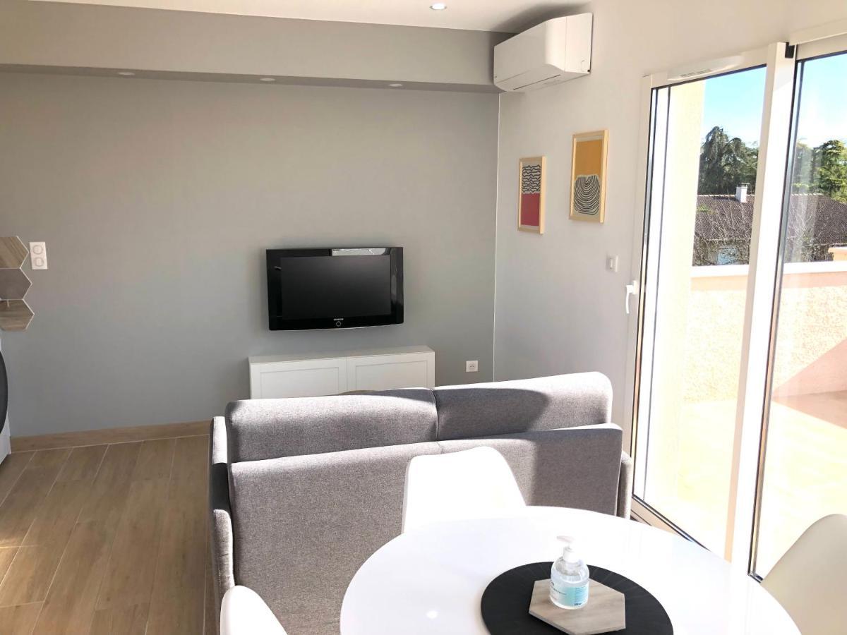 La Parenthese Balneo T2 Cosy De 40M² Avec Terrasse Διαμέρισμα Ternay  Εξωτερικό φωτογραφία